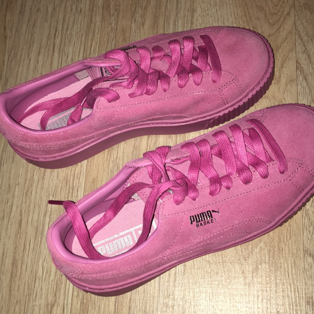 Pink puma size 7
